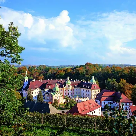Gaestehaeuser St. Marienthal 3*
