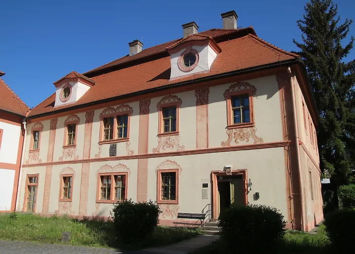 Otel Gaestehaeuser St. Marienthal (Saxony)