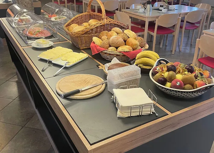 Otel Gaestehaeuser St. Marienthal (Saxony)